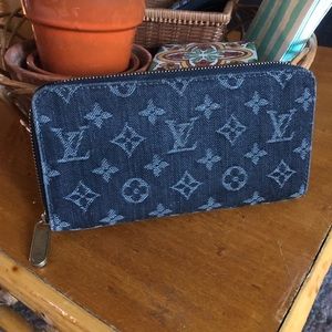 Louis Vuitton Denim Zippy Wallet